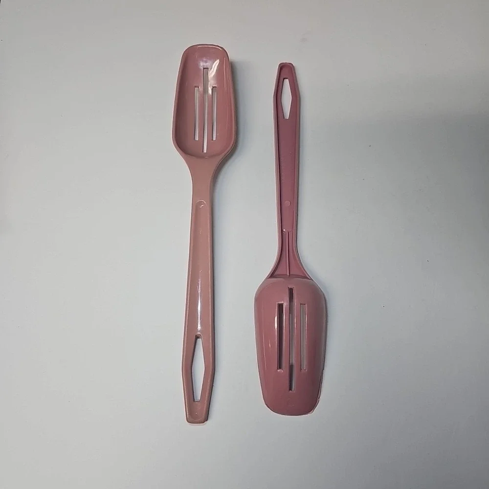 King Kraft Utensils Plastic Slotted‎ Serving Spoon Set Of 2 Pink Mauve Vintage